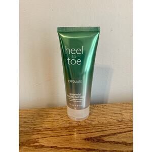 New Heel To Toe Exfoliate Peppermint Sloughing Foot Lotion 6 fl oz / 177 ml